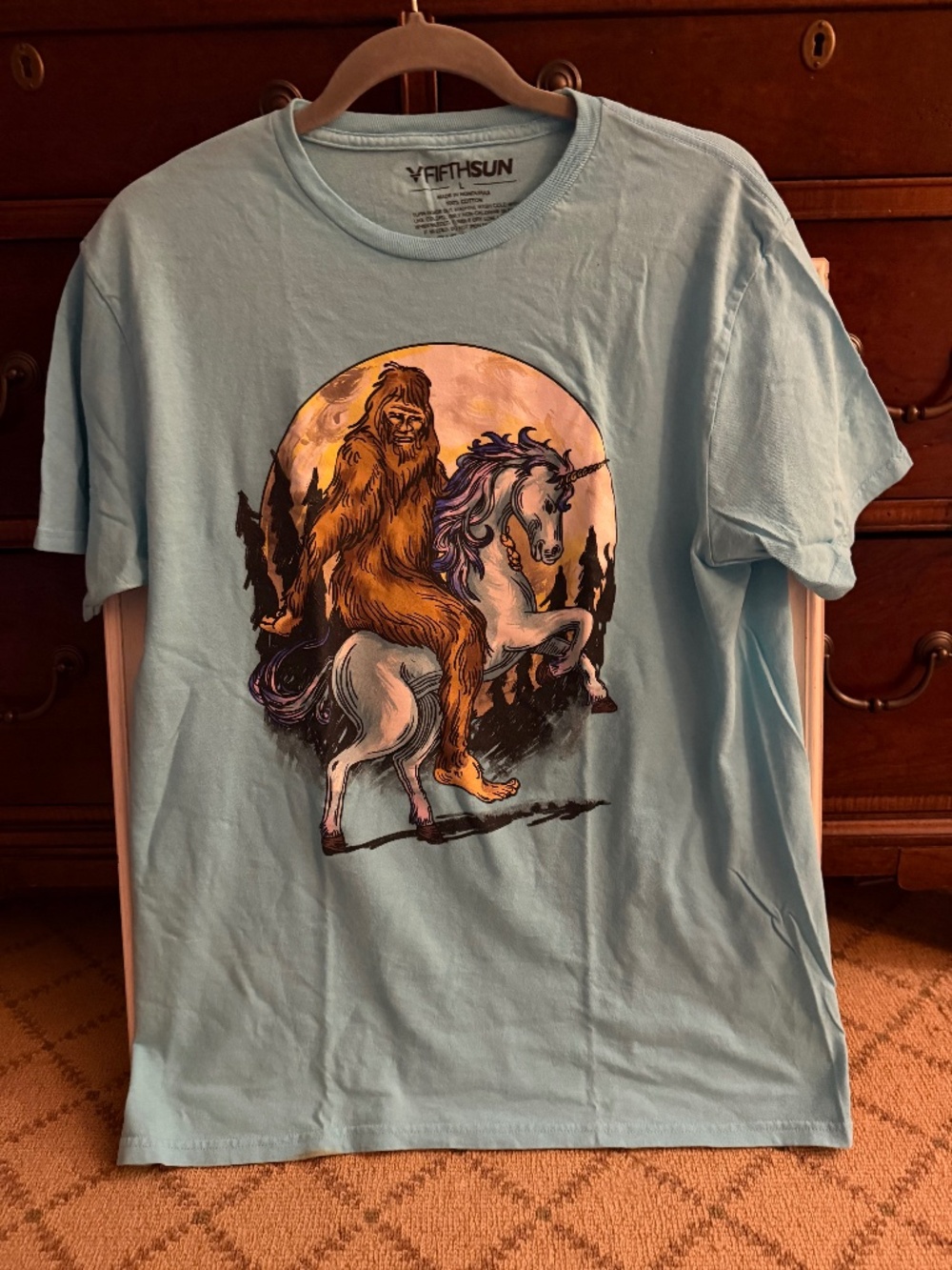 Fifth Sun "The Myth, The Legend" Bigfoot Riding a Unicorn T-Shirt L